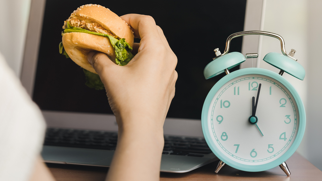 How Meal Timing Affects Energy And Digestion