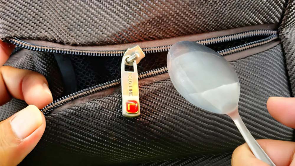 Try This If You Want to Fix a Faulty Zipper — It’s So Useful!